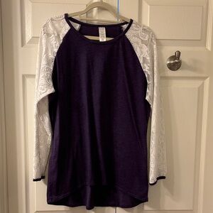 Women's Purple and White Lace Sleeve Top